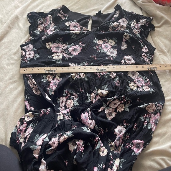 Torrid black flutter sleeve midi dress - Picture 5 of 7